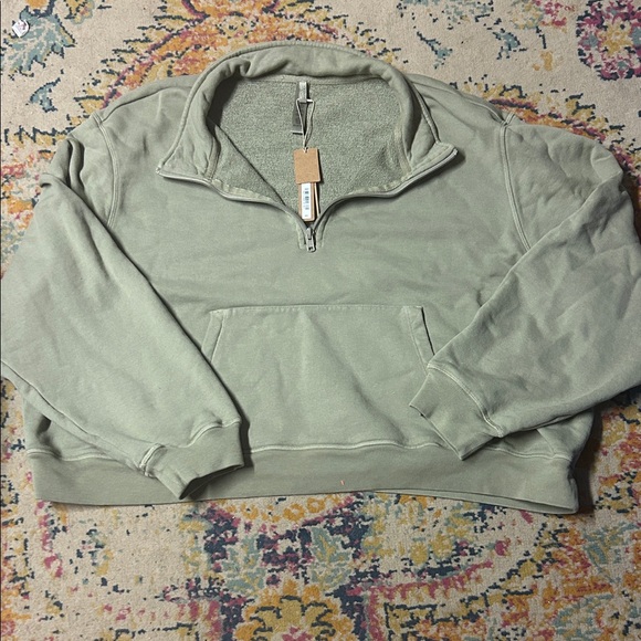 SKIMS Tops - SKIMS Women's French Terry Shrunken Half Zip 3x Taupe (definitely green) NWT